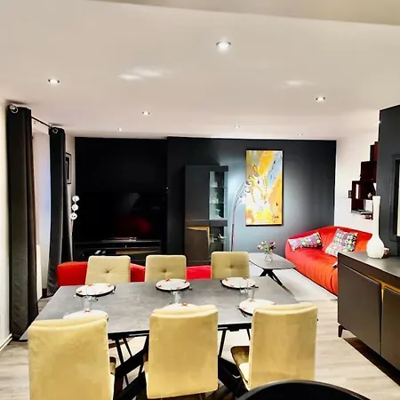 Camilleflats Quai St Laurent & Art Gallery Διαμέρισμα *